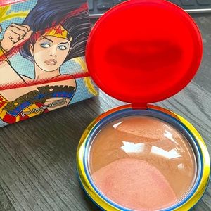 NIB! MAC Cosmetics x Wonder Woman Mineralize Skinfinish  Pink Power.